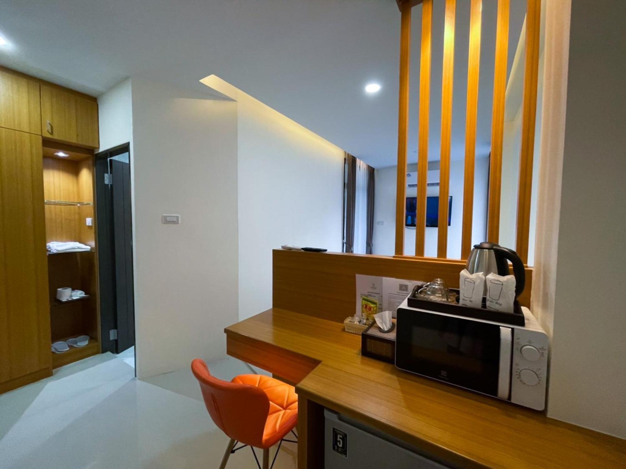 Tj Boutique Hotel Uthai Thani Rom bilde